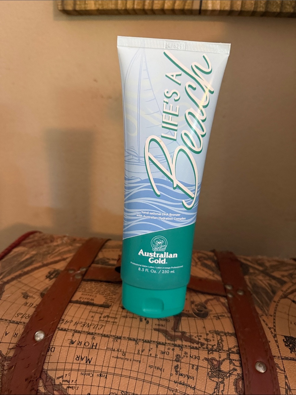 Life's A Beach Hydrating Body Lotion - Teal/White